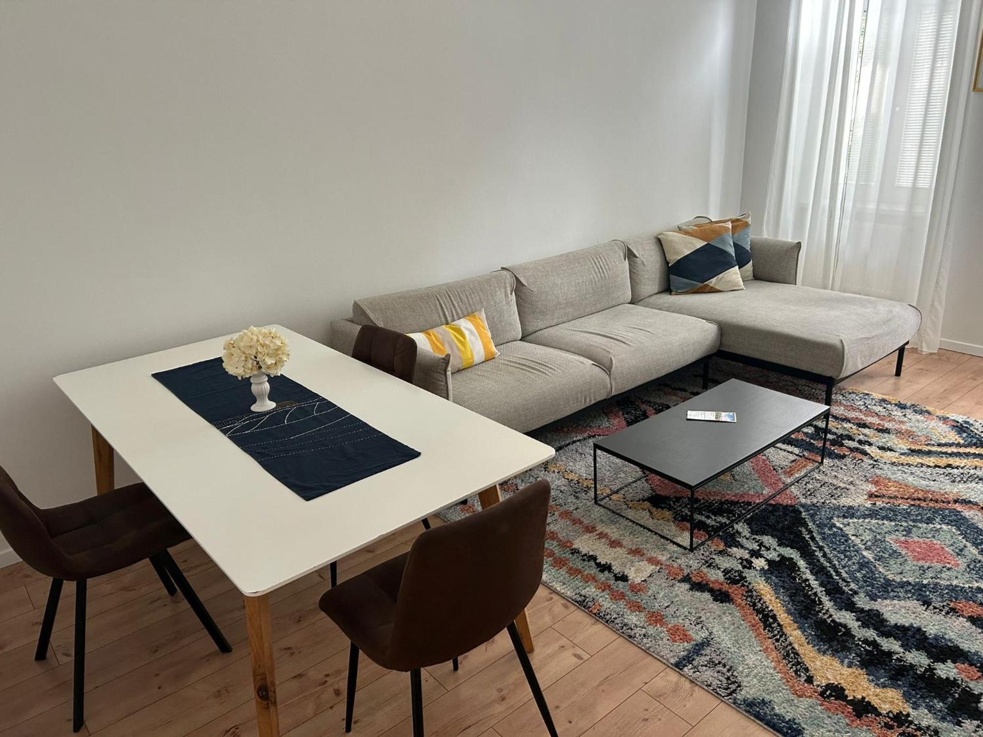 Favoriten Apartments Vienna Luaran gambar